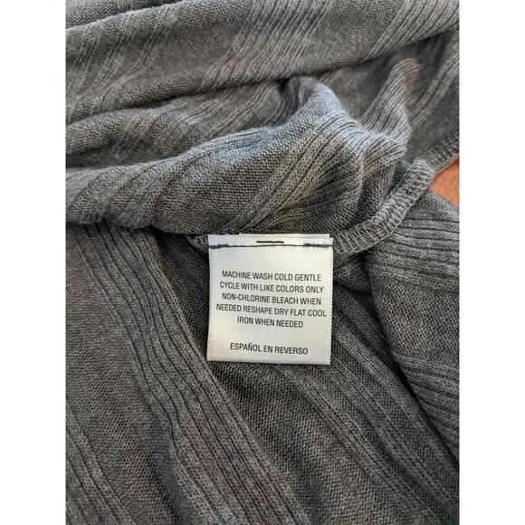 Style & Co Blouse 2X Gray Lace‎ Trim Hi Low Plus Long Sleeves Side Slit Crochet - Picture 6 of 11